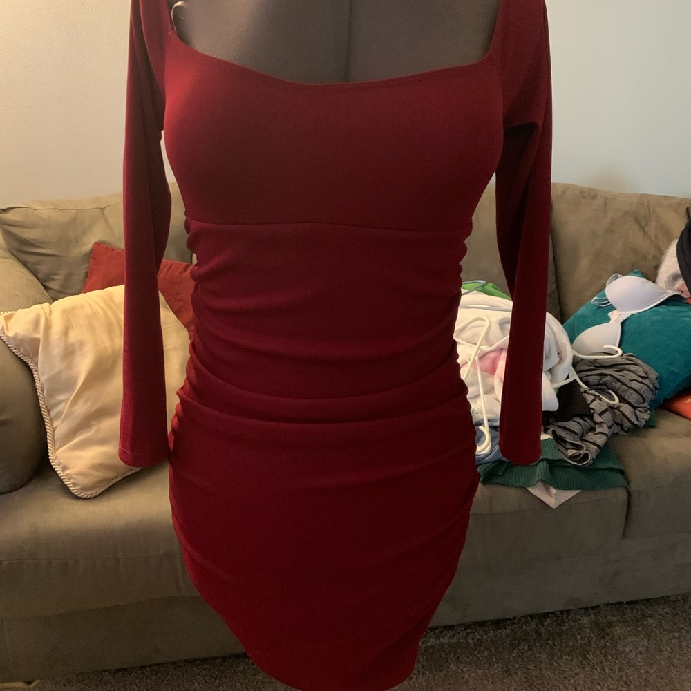 Fashion Nova Rusched maroon/ red dress